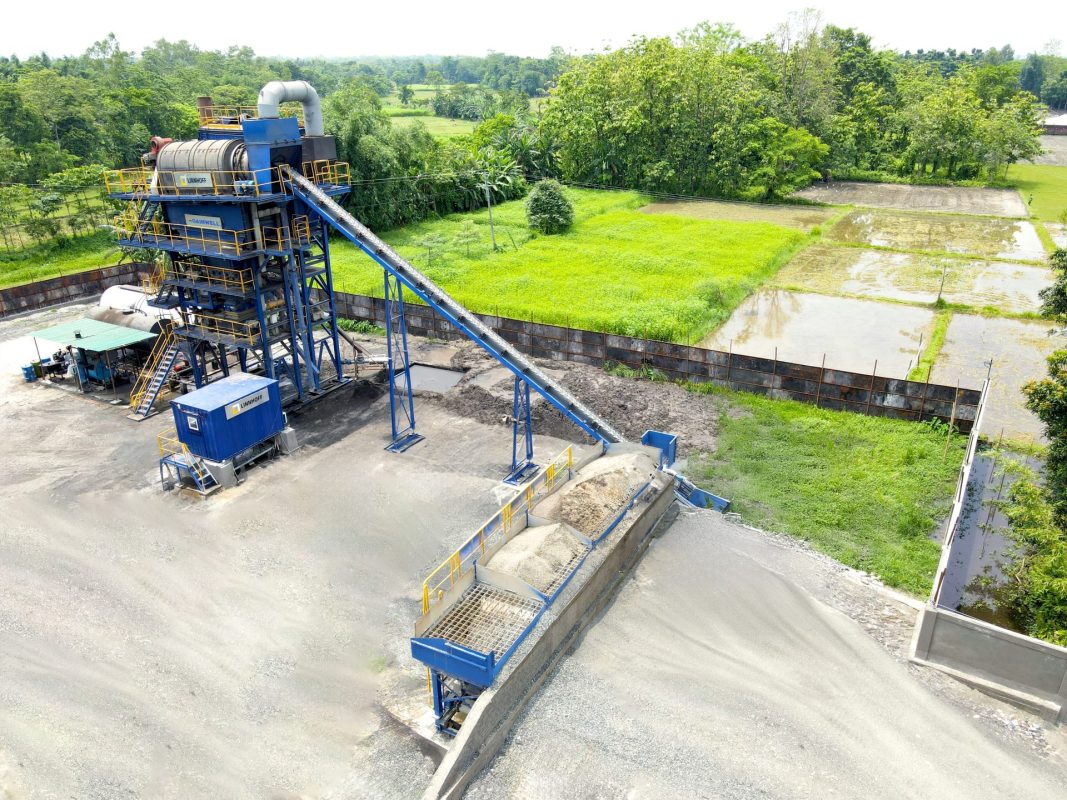 The Linnhoff DRX1500 DurableMix Asphalt Mixing Plant is supporting ongoing infrastructure development initiatives in Cooch Behar, West Bengal.