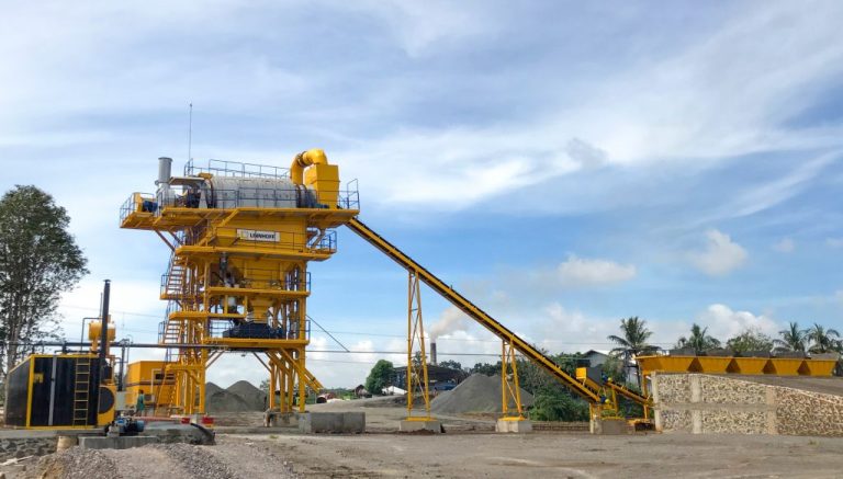 Linnhoff asphalt plants hit 1.5-million-ton mark on Trans-Sumatra Toll Road