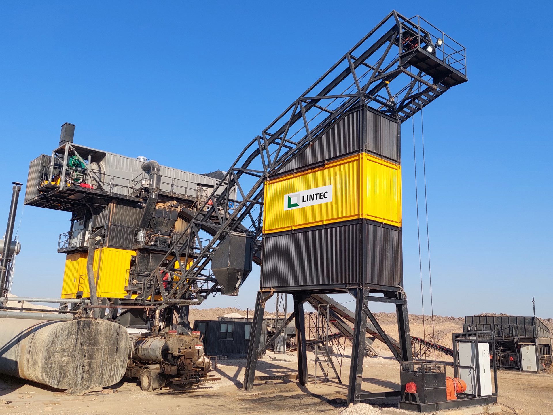 Egypt’s Rsquared Construction chooses Lintec CSD2500B for major highway project 